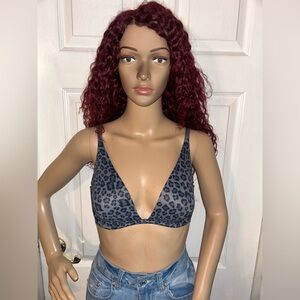 VS Incredible Unlined Plunge Bra 34D